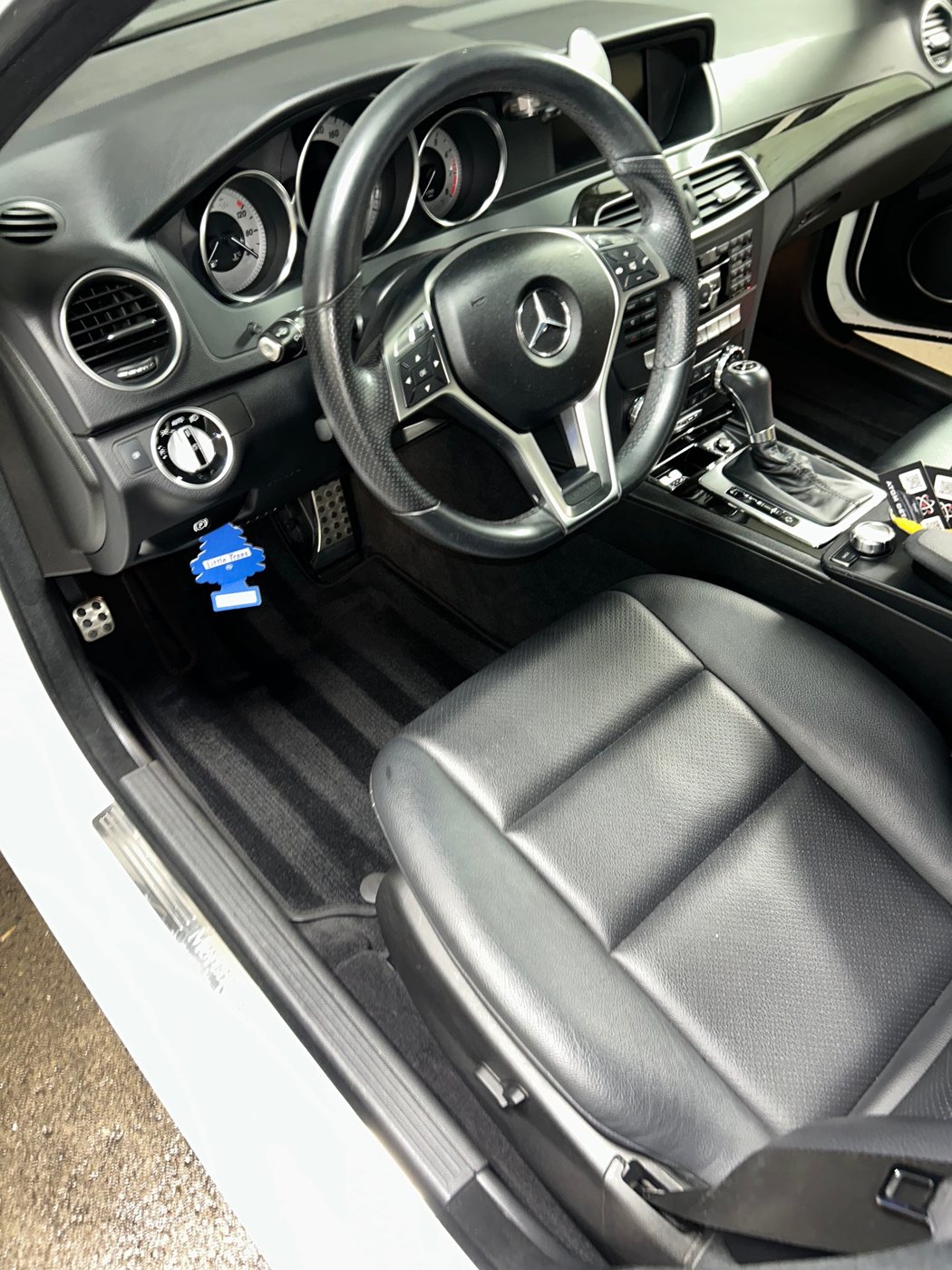 Mercedes-Benz interior after Atom Detailing